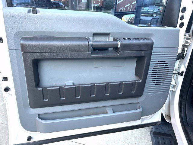 Used 2016 Ford F550 2WD Crew Cab Super Duty image 30