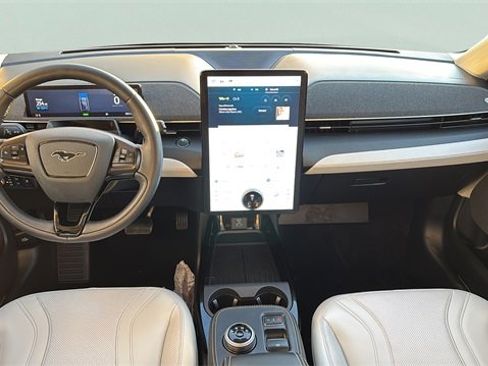 Used 2021 Ford Mustang Mach-E Premium image 15