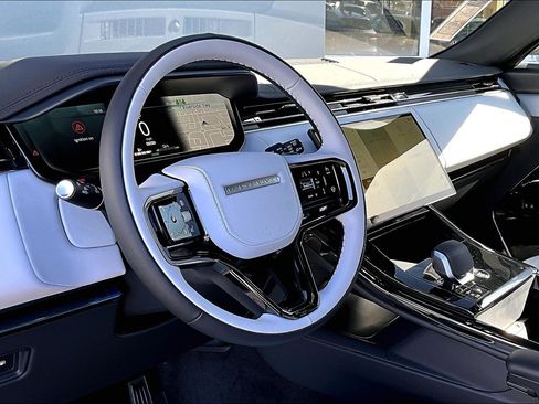 New 2026 Land Rover Range Rover Sport Dynamic SE image 6