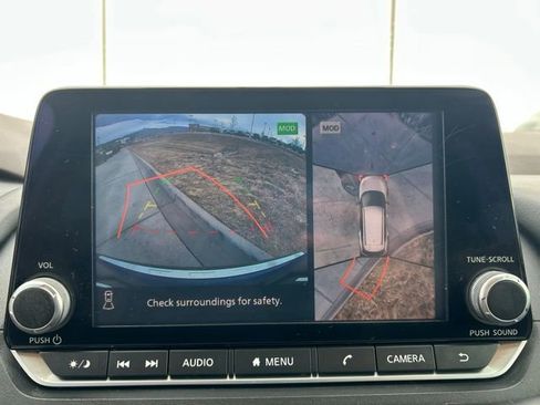 Used 2021 Nissan Rogue SV w/ Premium Package image 20