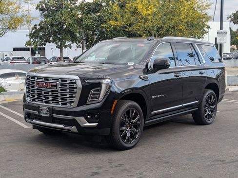 New 2026 GMC Yukon Denali w/ Sun & Power Step Package image 9
