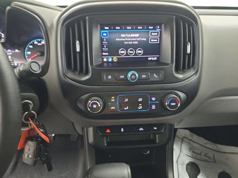 Used 2020 GMC Canyon 4x4 Extended Cab image 12