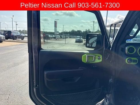 Used 2019 Jeep Wrangler Sport AWD/4WD image 9