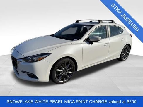 Used 2018 MAZDA MAZDA3 Touring image 3