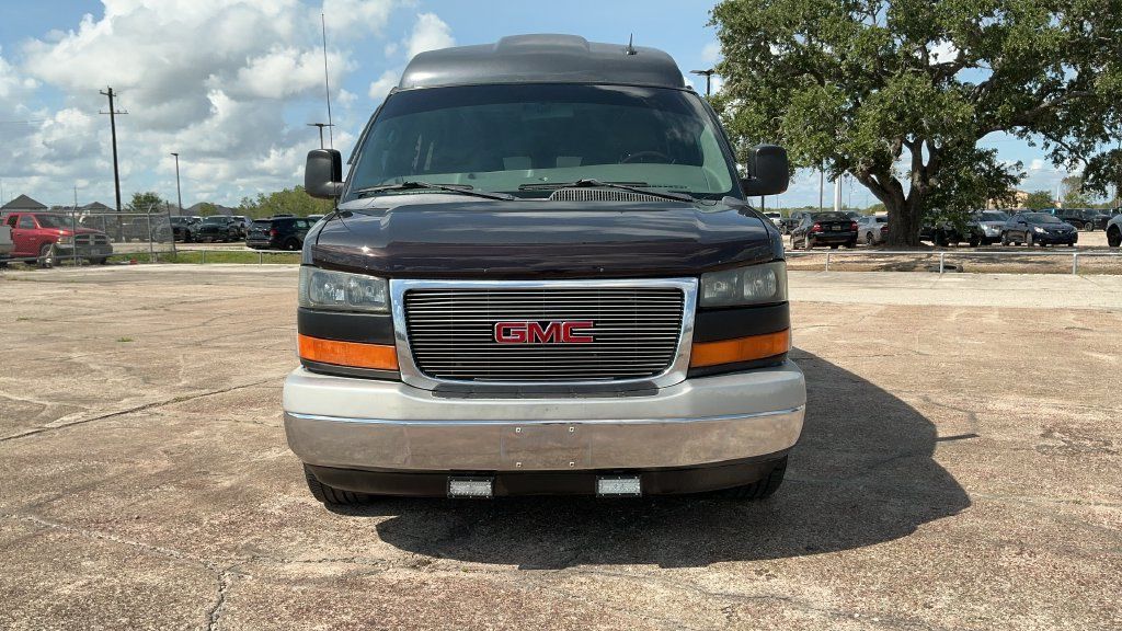 Used 2014 GMC Savana 1500 RWD image 2