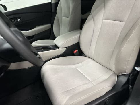Used 2025 Honda Accord SE image 10