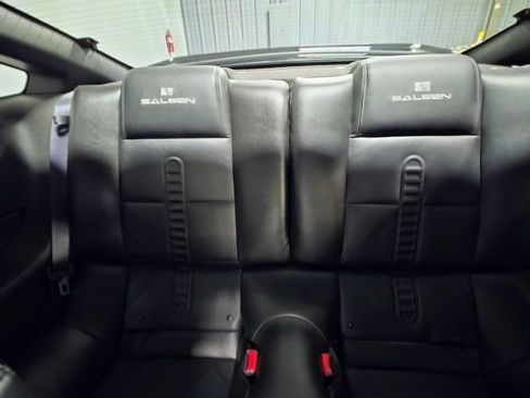 Used 2005 Ford Mustang GT Premium RWD image 12