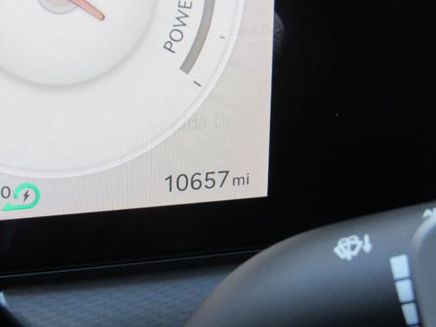 Used 2024 Genesis GV60 RWD image 47