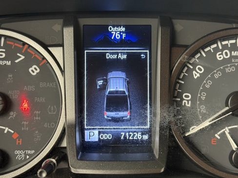 Certified 2023 Toyota Tacoma TRD Off-Road image 22