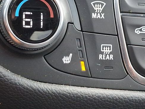 Used 2022 Chevrolet Equinox RS w/ RS Leather Package AWD/4WD image 25