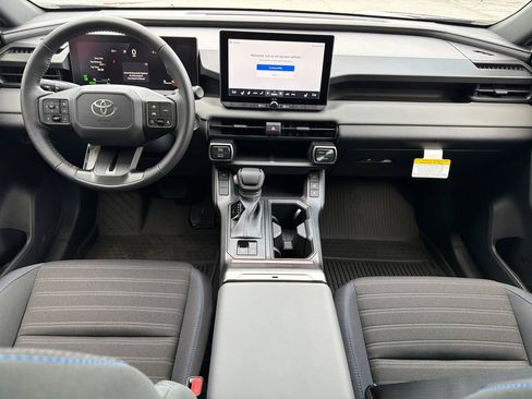 New 2026 Toyota RAV4 SE w/ Convenience Package AWD/4WD image 23