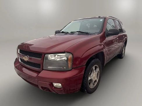Used 2009 Chevrolet TrailBlazer LT image 1