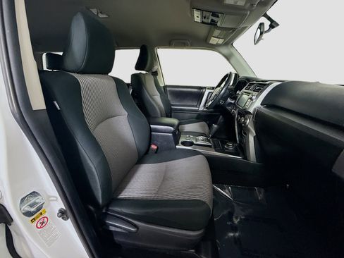 Used 2018 Toyota 4Runner SR5 image 28