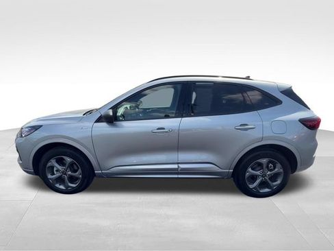 Used 2024 Ford Escape ST-Line w/ Tech Pack #1 AWD/4WD image 3