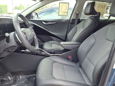 Certified 2023 Kia Niro Wind FWD image 9