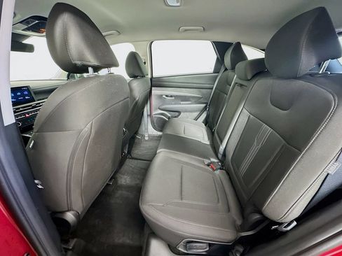 Used 2025 Hyundai Tucson SEL FWD image 14