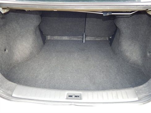 Used 2016 Nissan Sentra SV FWD image 11