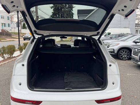 Used 2019 Audi SQ5 Prestige image 22