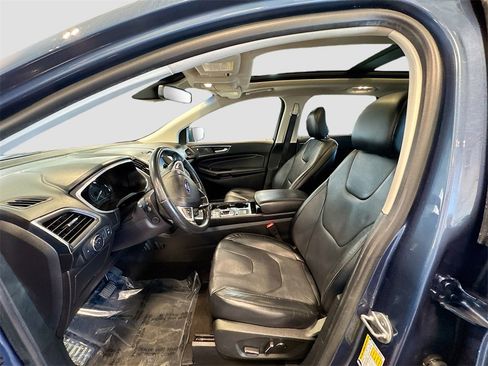 Used 2019 Ford Edge Titanium w/ Cold Weather Package image 17