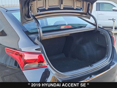 Used 2019 Hyundai Accent SE image 33