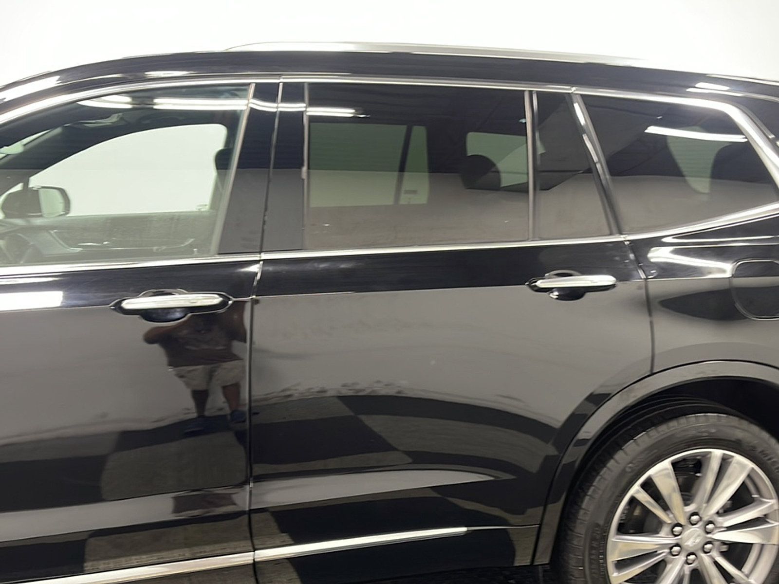 Used 2023 Cadillac XT6 Premium Luxury AWD/4WD image 14