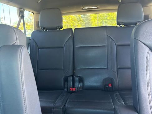 Used 2024 Chevrolet Suburban Z71 w/ Luxury Package AWD/4WD image 21