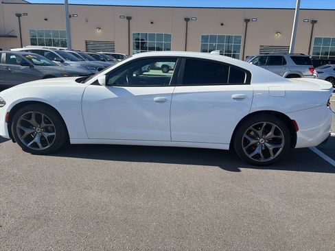 Used 2017 Dodge Charger SXT w/ Rallye Group image 4
