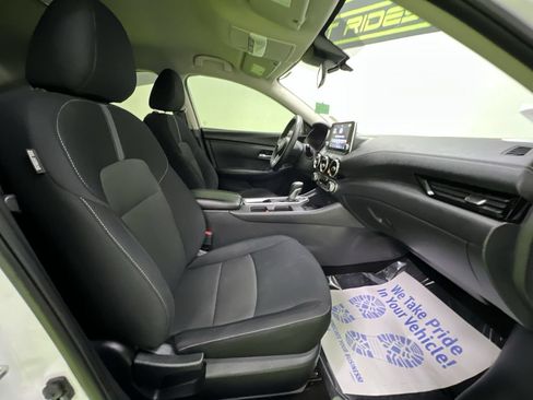 Used 2024 Nissan Sentra SV FWD image 28