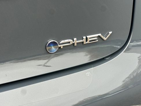 New 2026 Toyota Prius Plug-In Hybrid image 7