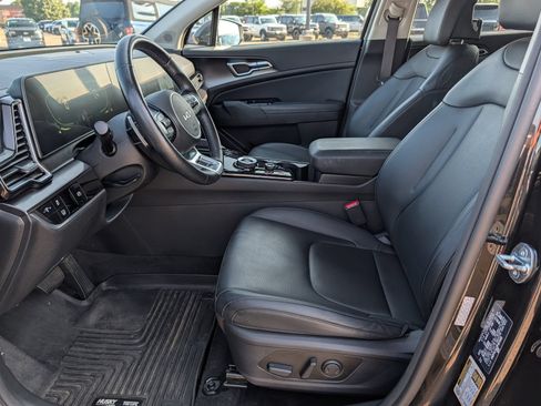 Used 2023 Kia Sportage EX AWD/4WD image 15