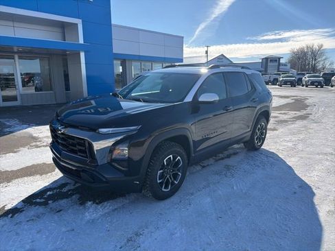 New 2026 Chevrolet Equinox ACTIV image 2