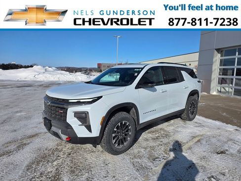 New 2026 Chevrolet Traverse Z71 w/ Enhanced Driving Package AWD/4WD image 2