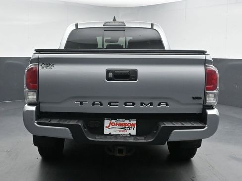 Used 2023 Toyota Tacoma TRD Sport AWD/4WD image 7