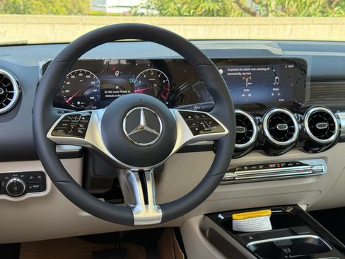 New 2026 Mercedes-Benz GLB 250 image 26