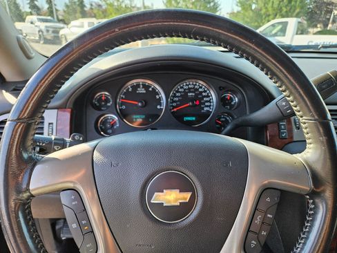 Used 2013 Chevrolet Tahoe LT AWD/4WD image 21