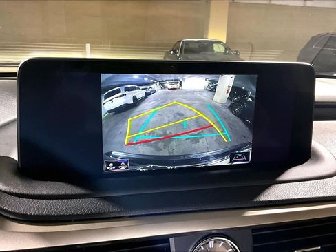 Used 2022 Lexus RX 450hL Luxury w/ Cold Area Package (CT) AWD/4WD image 50