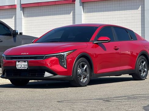 Used 2025 Kia K4 FWD image 10