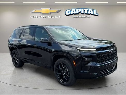 Used 2026 Chevrolet Traverse RS FWD image 7