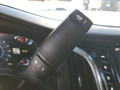 Used 2020 Cadillac Escalade Luxury image 28