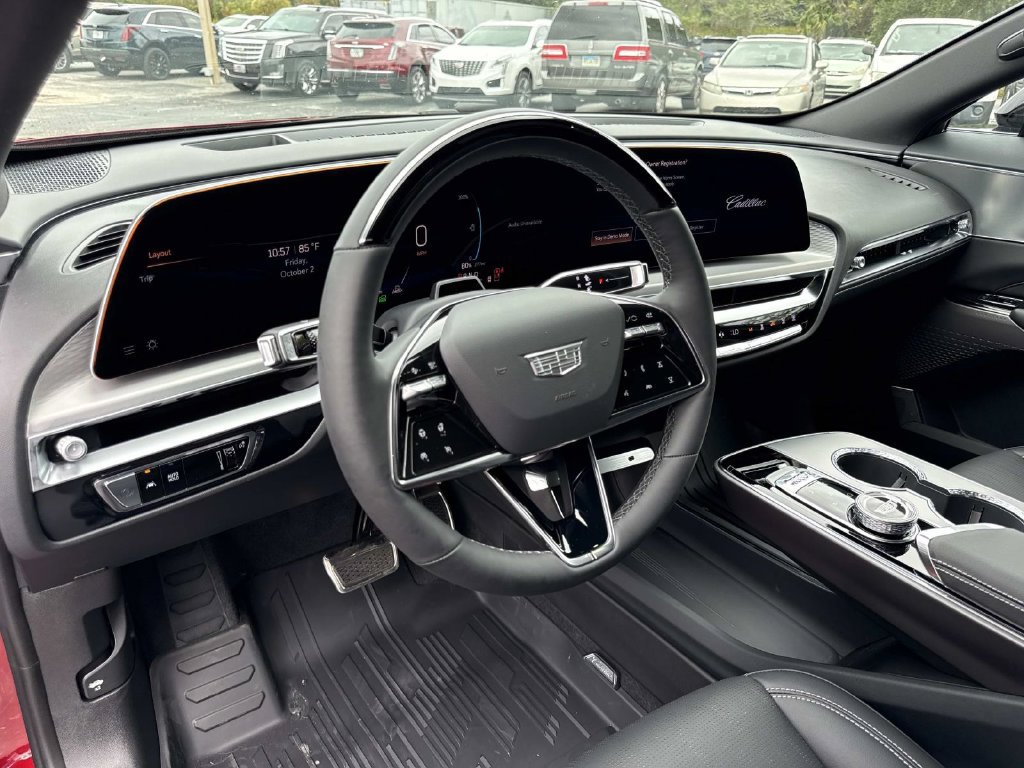 New 2027 Cadillac Lyriq Sport RWD image 33