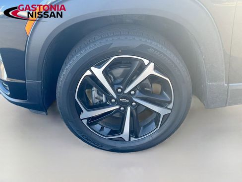 Used 2021 Chevrolet TrailBlazer RS w/ Convenience Package image 37