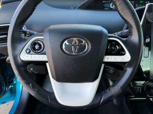 Used 2018 Toyota Prius Prime Advanced image 28