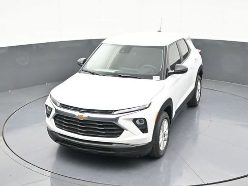 New 2026 Chevrolet TrailBlazer LS w/ LS Convenience Package FWD image 61