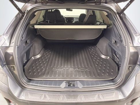 Used 2022 Subaru Outback Premium AWD/4WD image 29