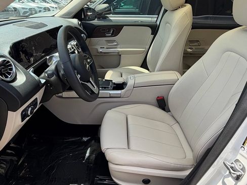 Certified 2023 Mercedes-Benz GLB 250 image 18