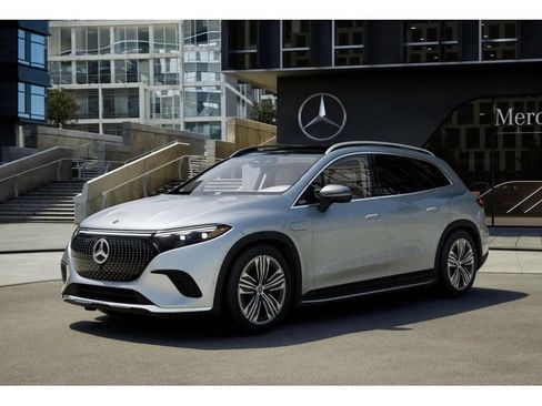 New 2026 Mercedes-Benz EQS 400 4MATIC SUV image 39