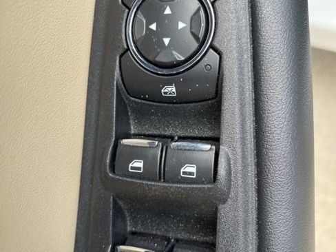 Used 2022 Ford Edge SE AWD/4WD image 16