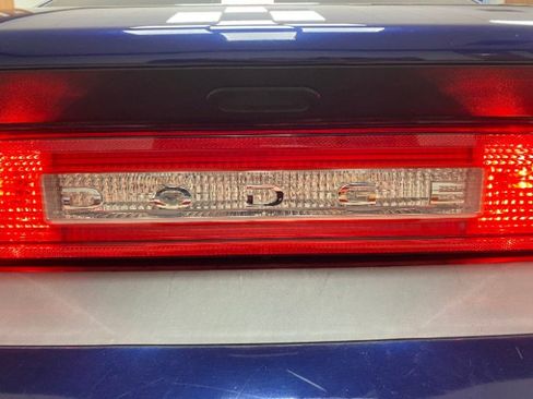 Used 2014 Dodge Challenger SXT image 21