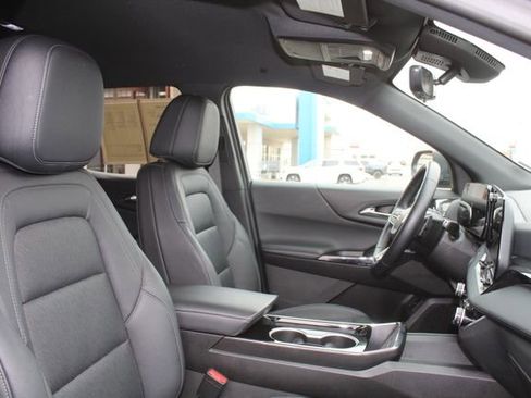 Used 2025 Chevrolet Equinox LT w/ Convenience Package II FWD image 15