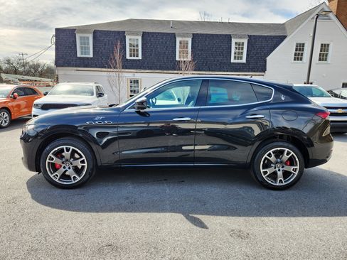 Used 2023 Maserati Levante GT AWD/4WD image 5